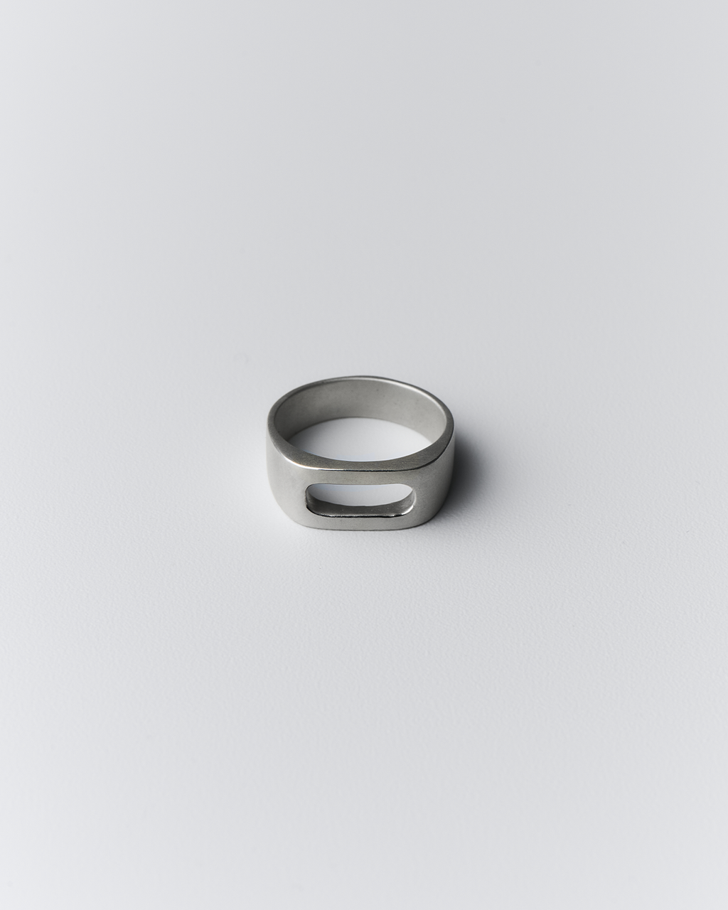 Abumi hook ring