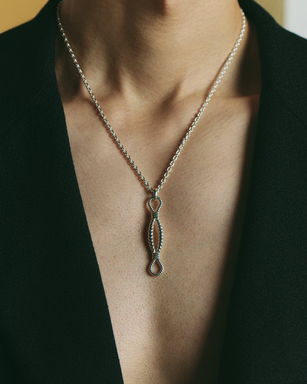SIME LINE NECKLACE