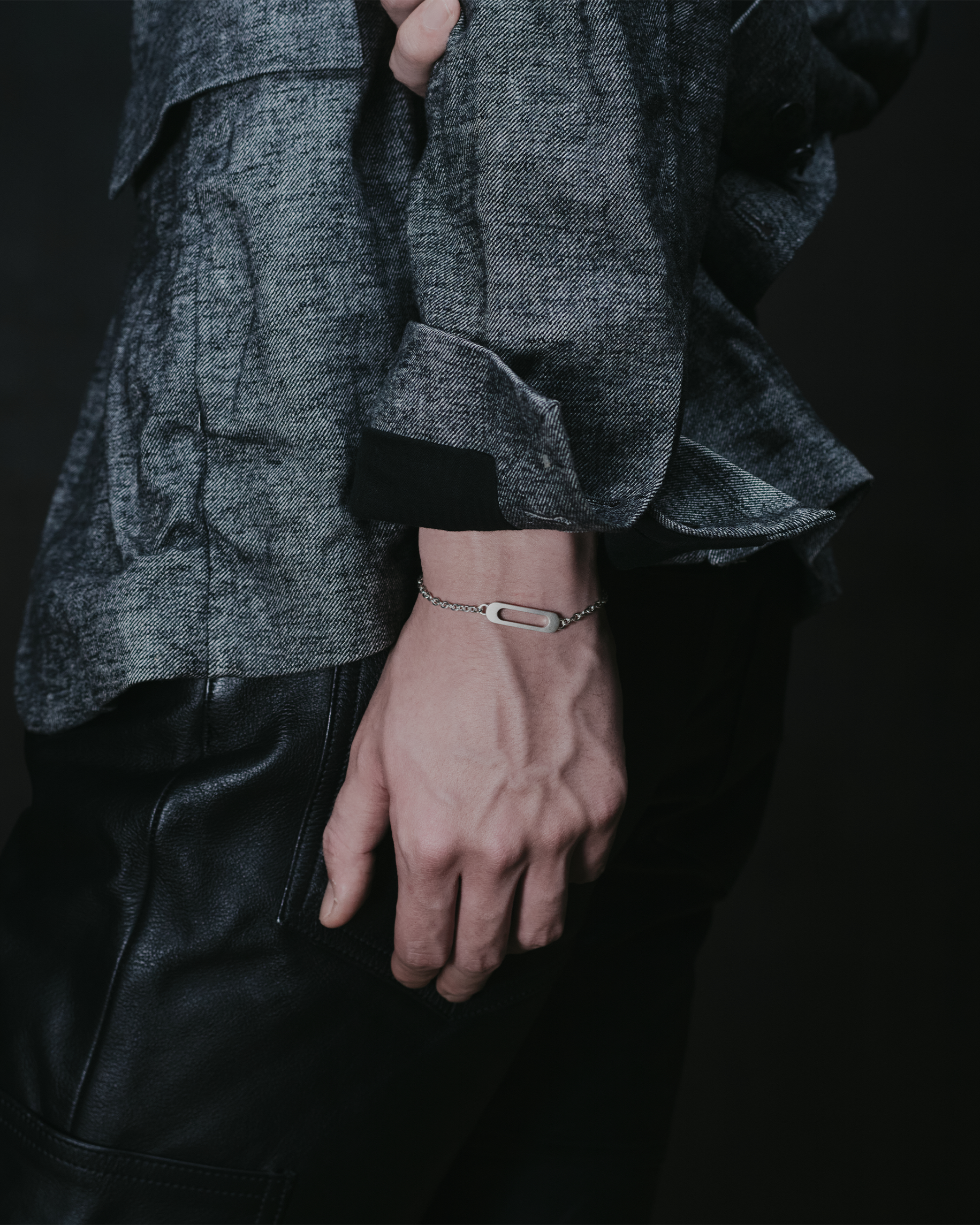 Abumi hook bracelet PM