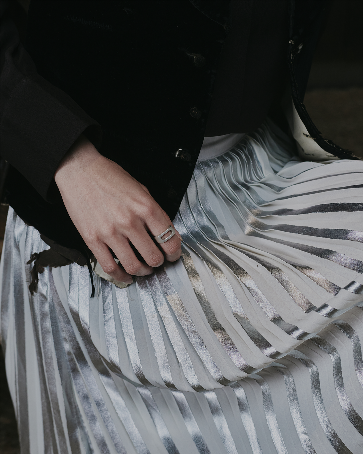 Abumi hook ring