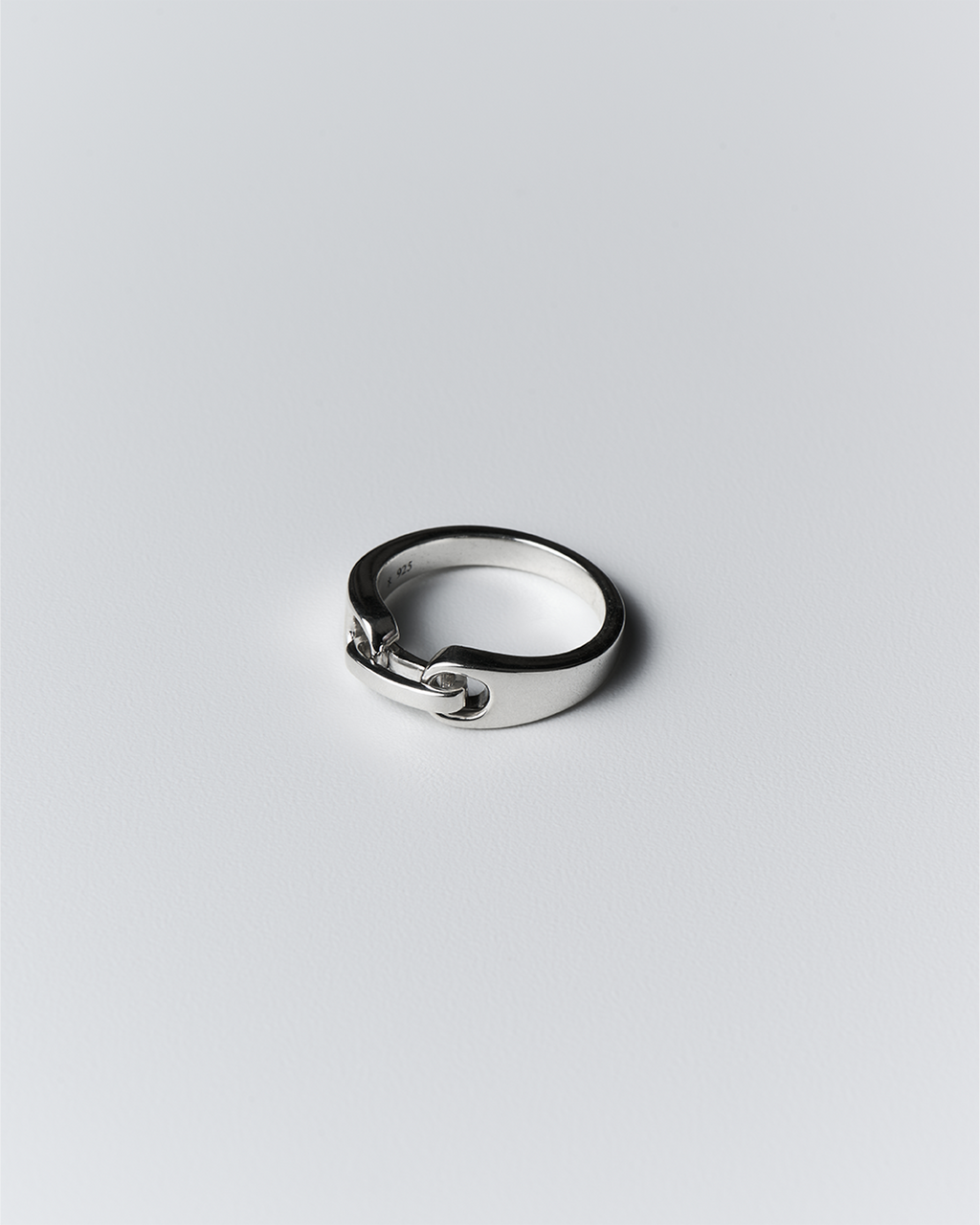 Kutsuwa bridge ring PM