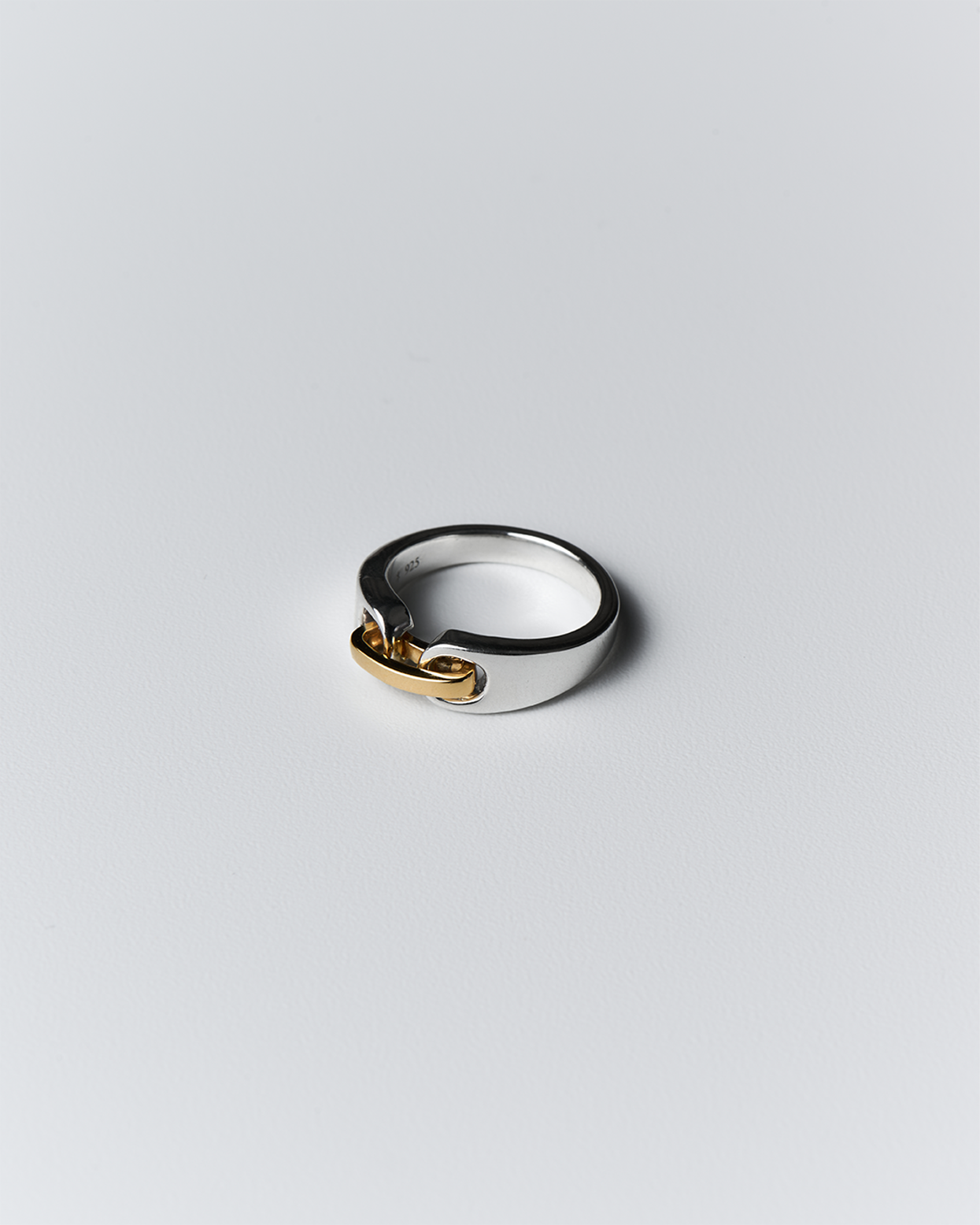 Kutsuwa bridge ring PM SV925×K14 gold