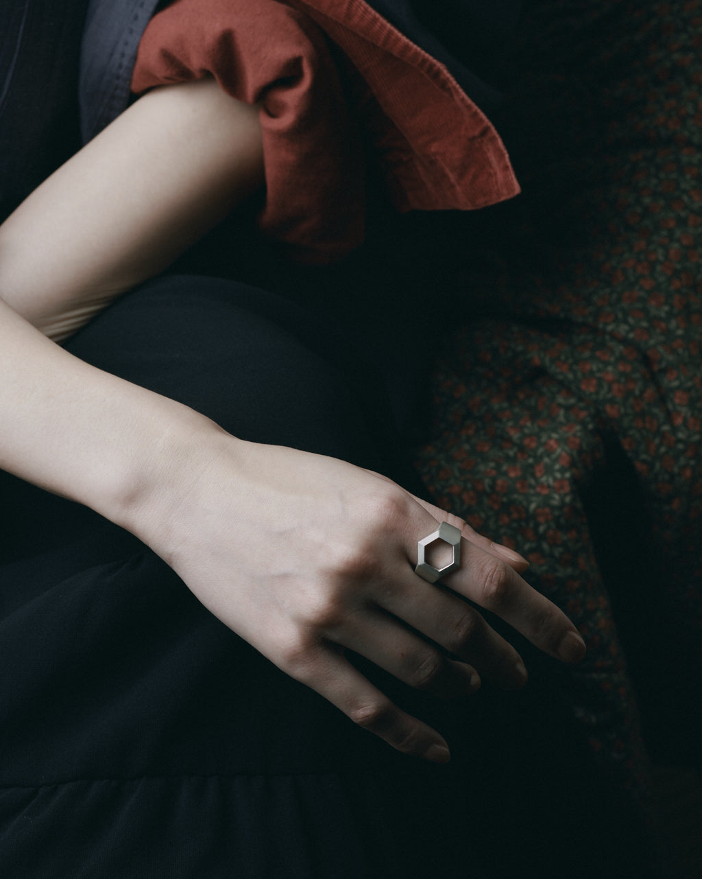 KIKKO Frame Signet Ring – Sandblasted