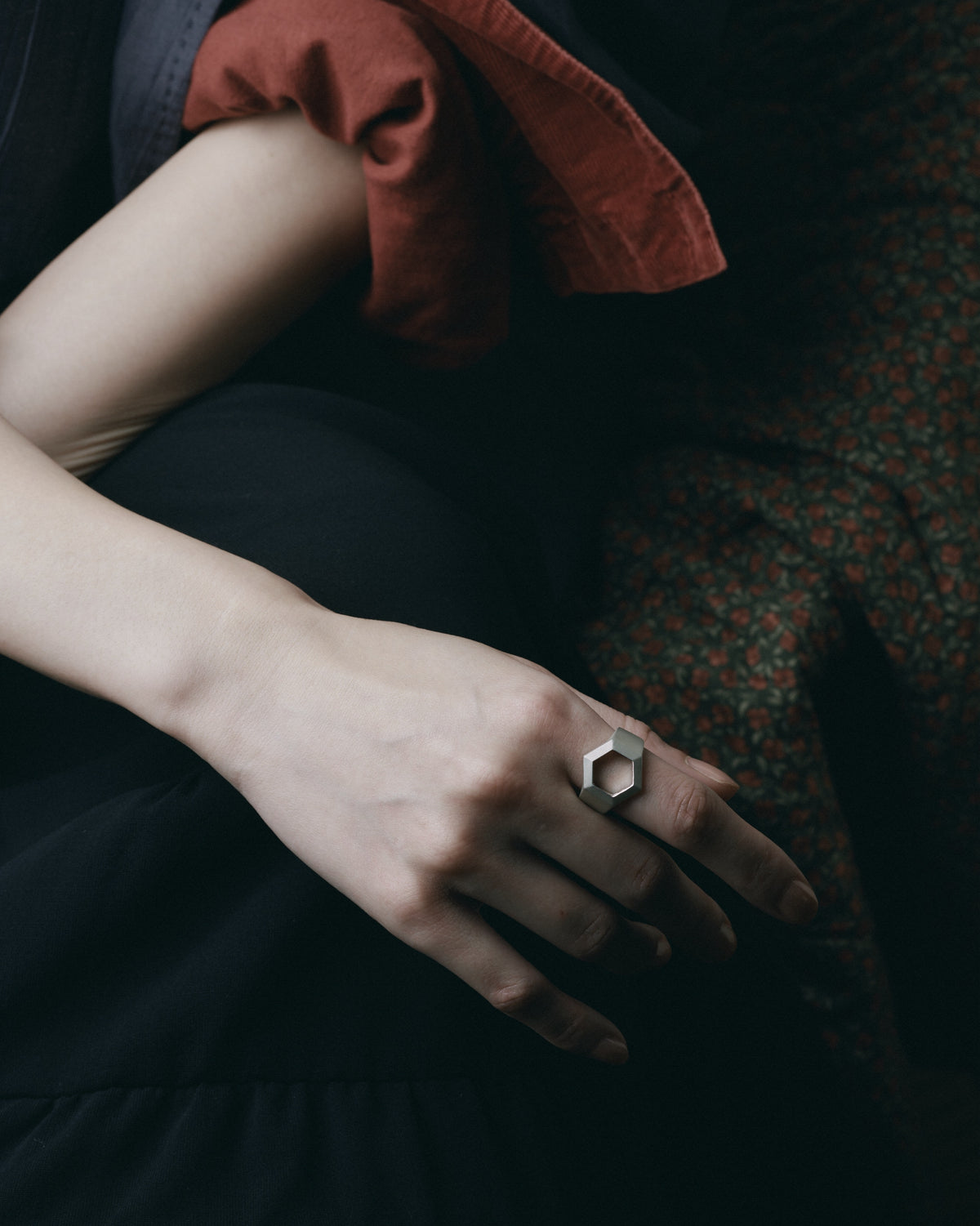 KIKKO Frame Signet Ring – Sandblasted