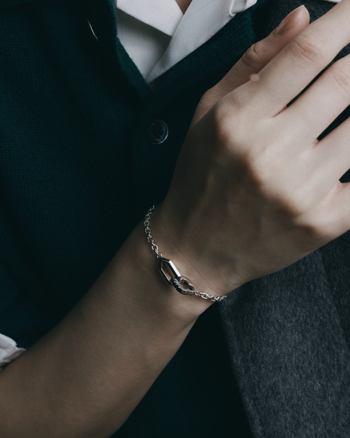 HANABISHI KIKKO Chain Bracelet