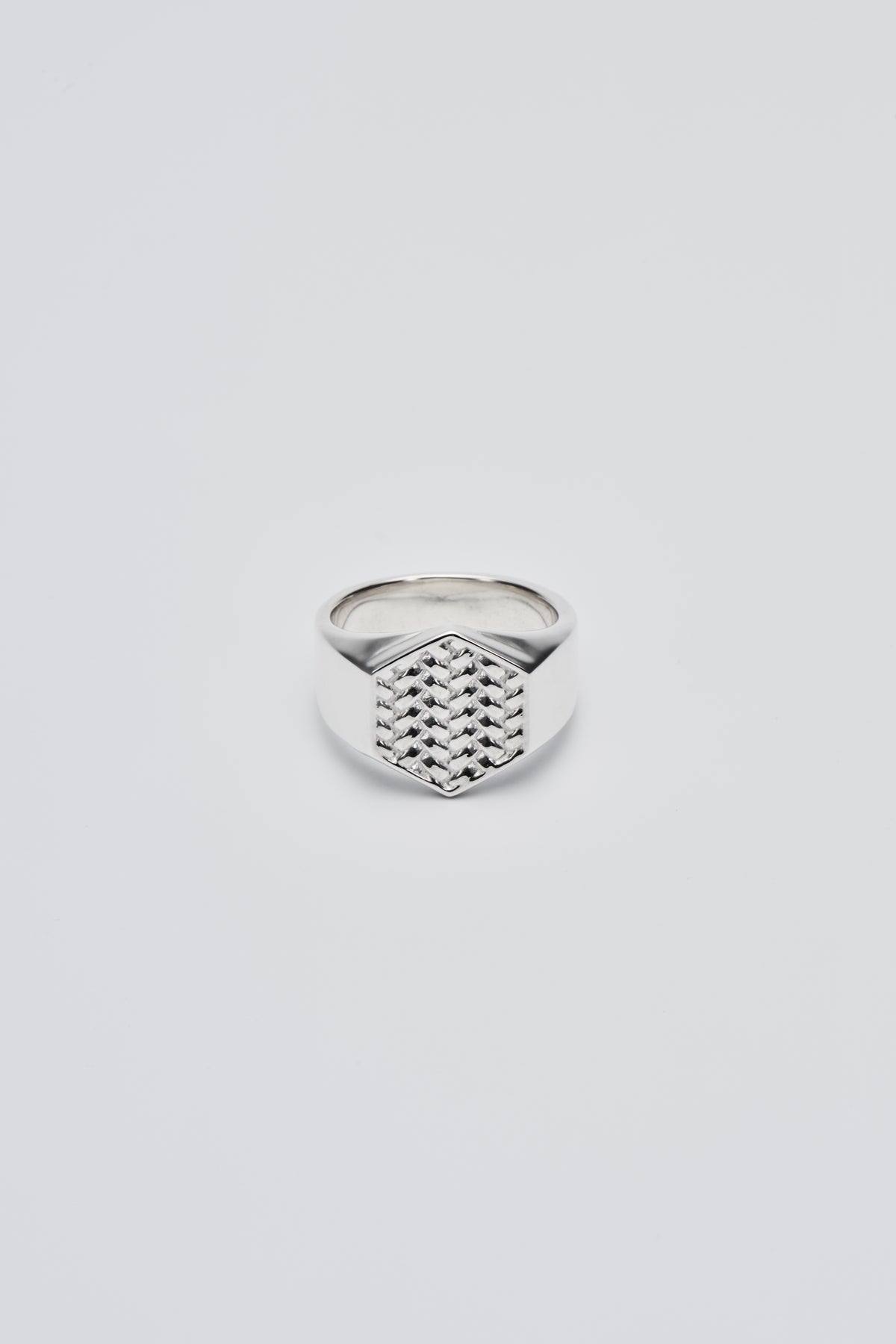 KIKKO AJIRO Signet Ring