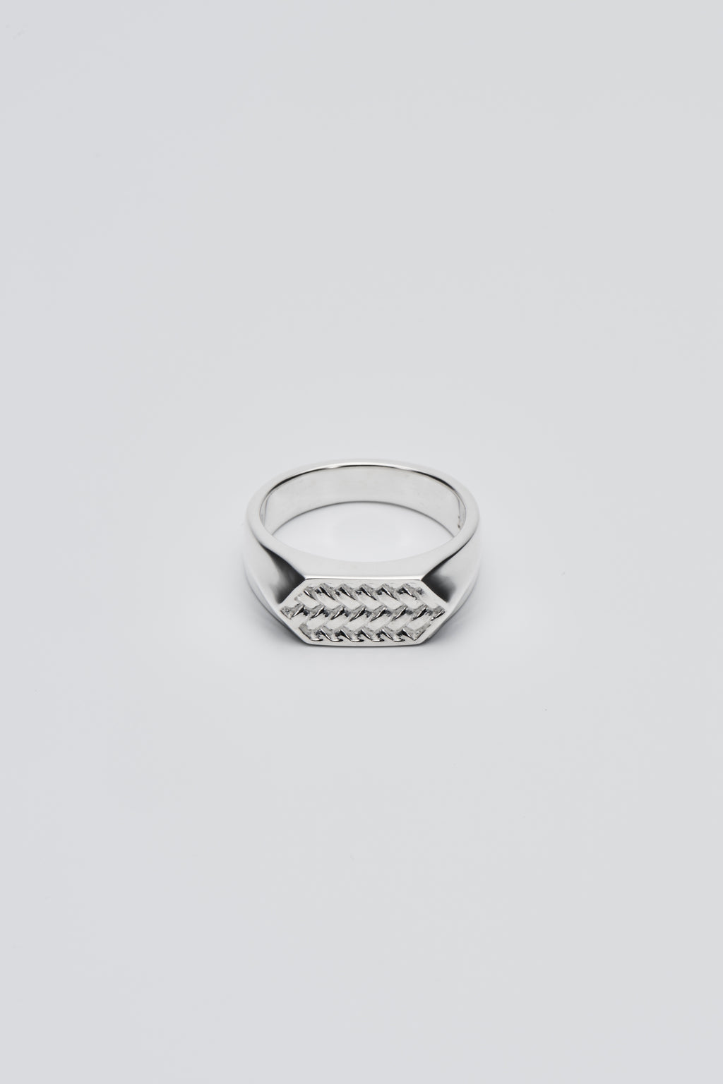 NAGA-KIKKO AJIRO Signet Ring
