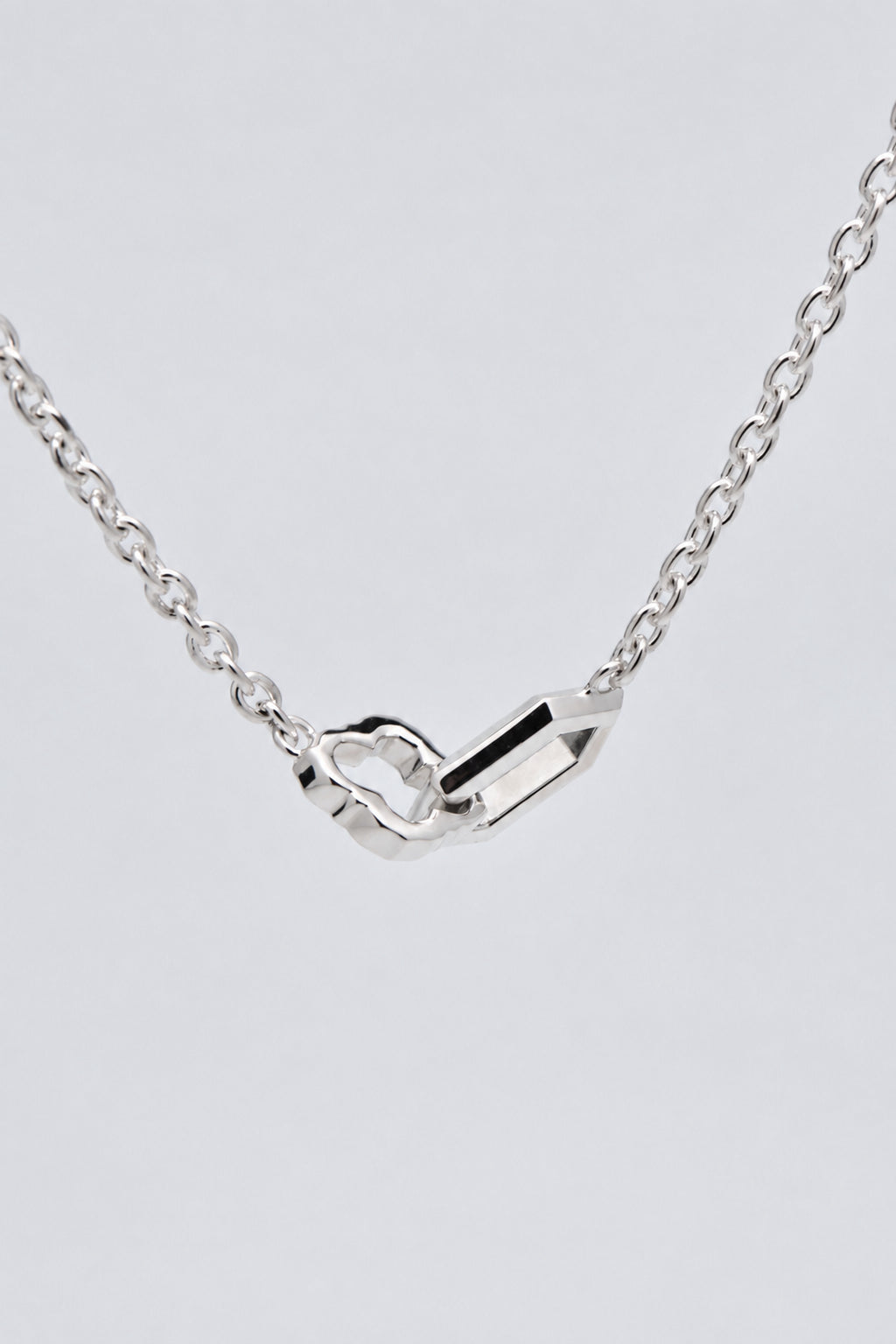 HANABISHI KIKKO Chain Necklace