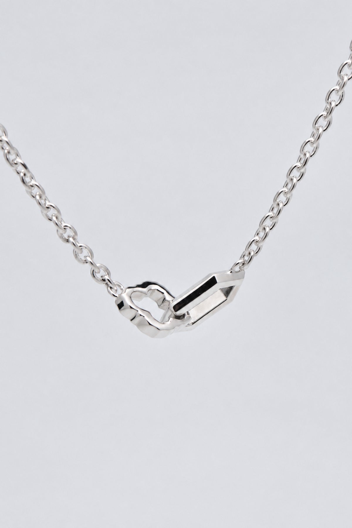 HANABISHI KIKKO Chain Necklace